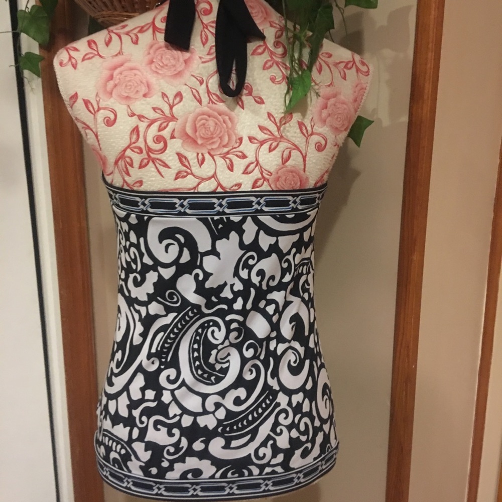 WHBM halter top - Picture 2 of 6